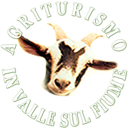 Agriturismo in valle sul fiume